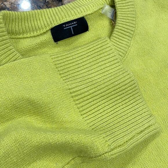T Tahari Knit Crewneck Hi Low Sweater Top NWT Citron Tea - Picture 5 of 5